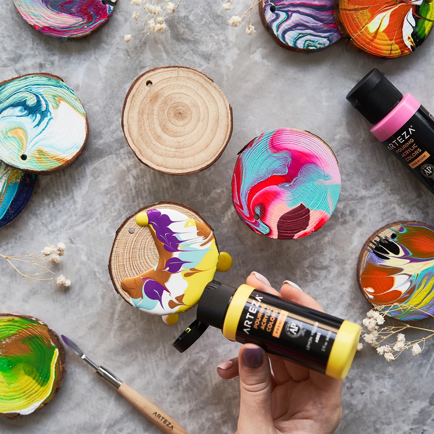 ARTEZA Acrylic Pouring Paint - Neon Yellow (236ml) - Image 3