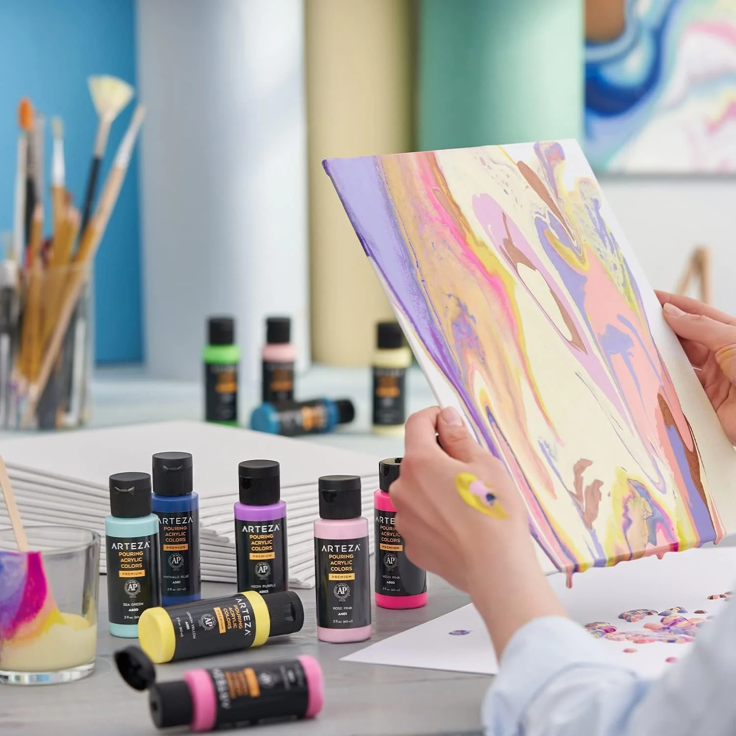 Arteza Canvas Panels For Painting 12" x 16" (30.5 x 40.6cm) - 7 Pack - Image 2