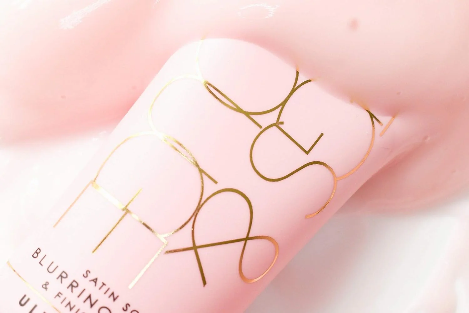 FIGS & ROUGE Satin Soft Blurring Primer & Finishing Fix 30ml - Image 4