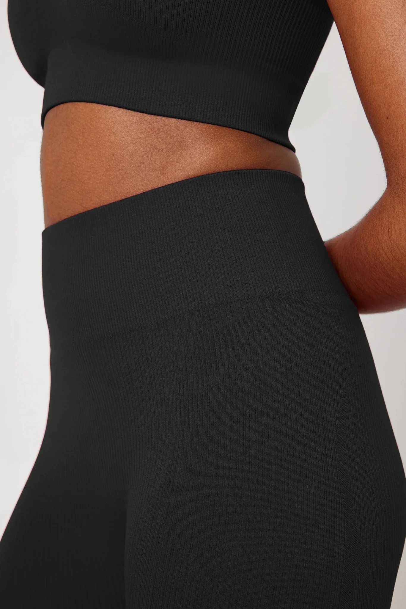 SnuggzFit Seamless Activewear v-neck Set with High-Waisted Legging - Black (11063)) - Image 2